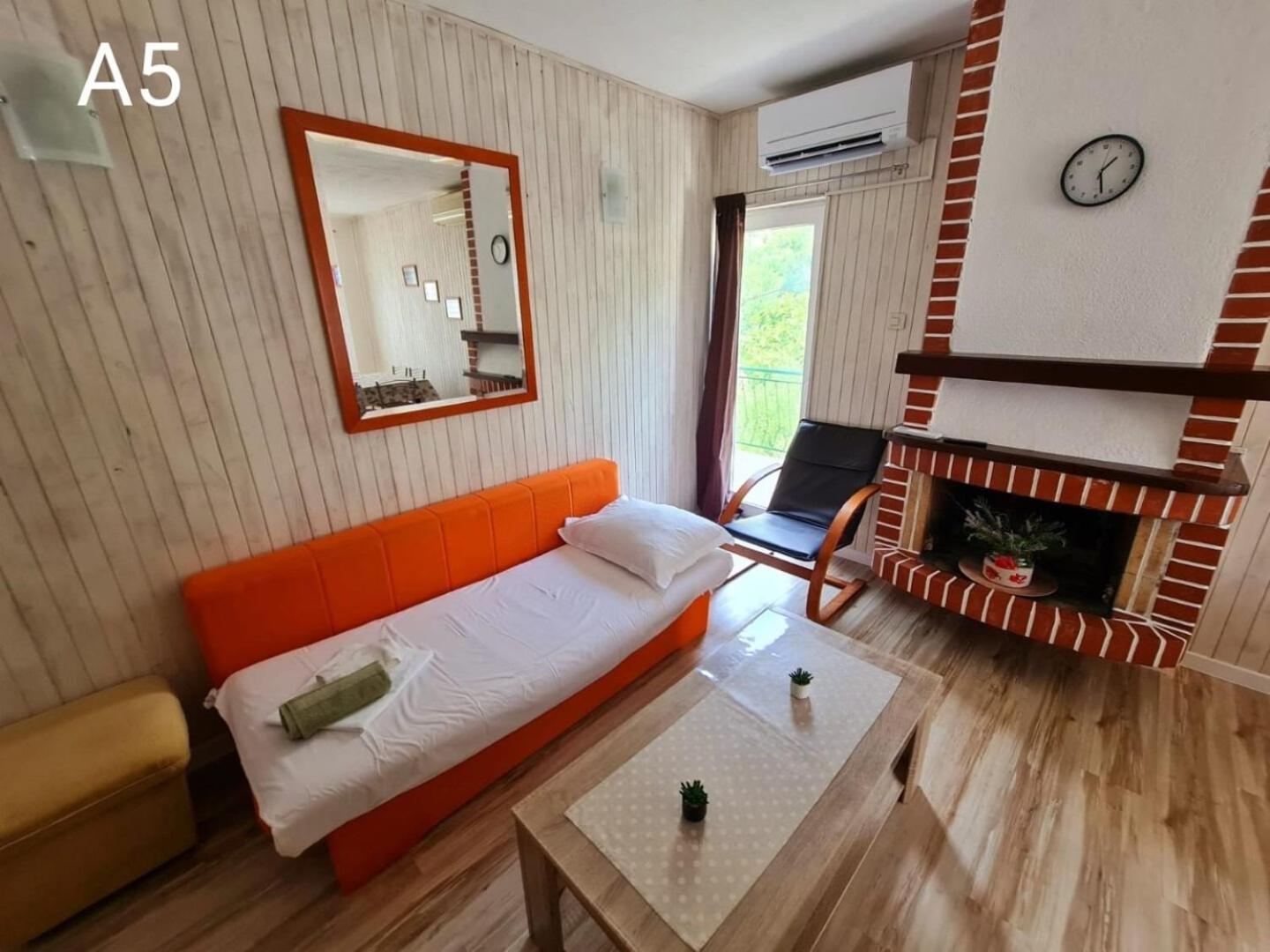 Apartments More Живогошче Экстерьер фото